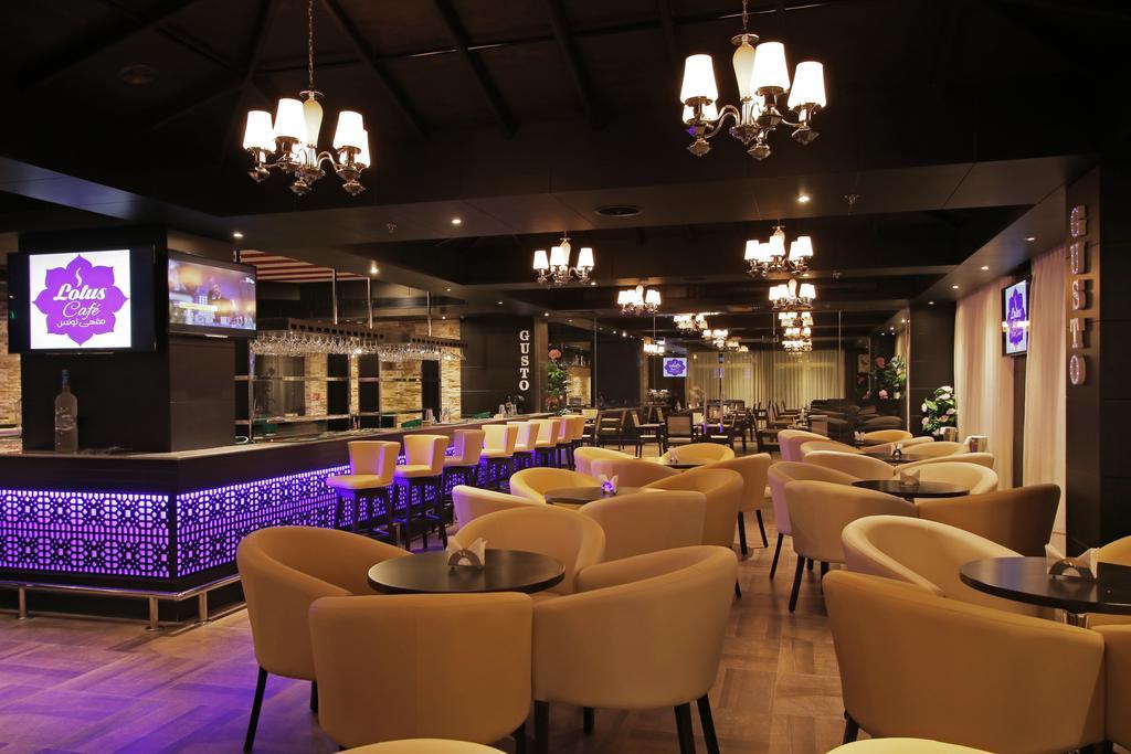 Park Regis Lotus Hotel Manama Eksteriør billede