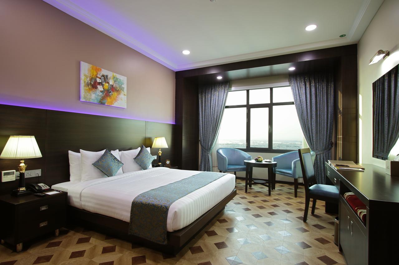 Park Regis Lotus Hotel Manama Eksteriør billede
